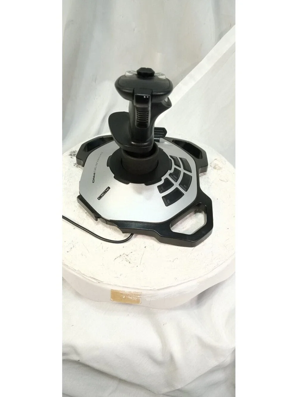 Logitech Extreme 3D Pro USB Flight Joystick 12-Button Twist Rudder Tested